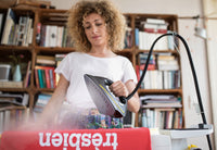 EasyFinish steam pressure iron